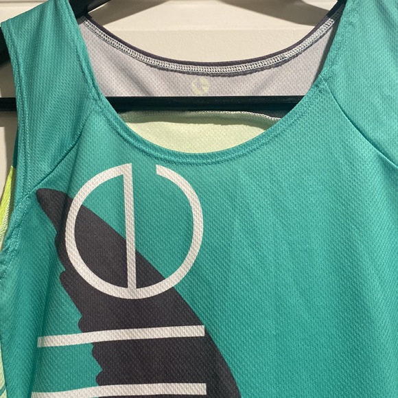 Oiselle size small racing singlet good used condition - Picture 2 of 8